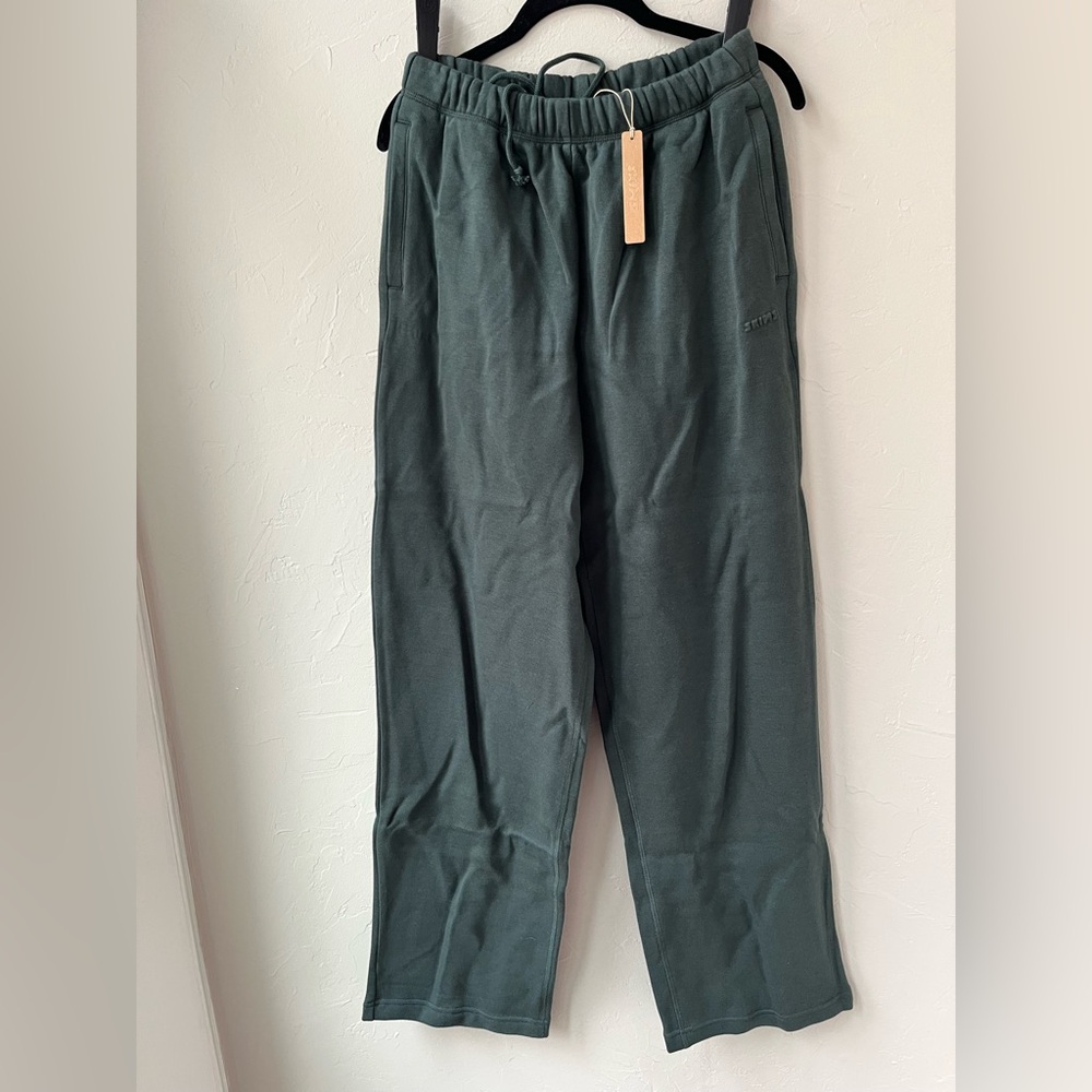 SKIMS COTTON FLEECE CLASSIC STRAIGHT LEG PANTS SPRUCE S M - Picture 5 of 7